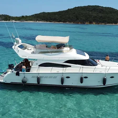 Bateau-hôtel Yacht Le Yauta Vecchio Porto-Vecchio (Corsica)